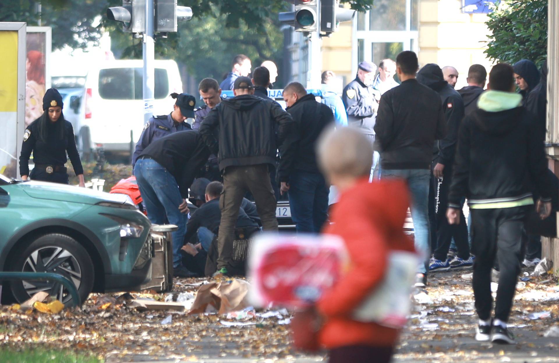 EKSKLUZIVNO: Potukli se Boysi i Torcida, ozlijeđeni muškarac ležao na ulici 
