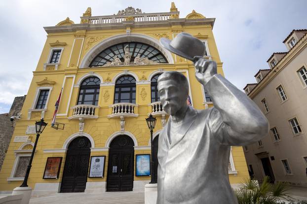 Ovogodisnja kazališna sezona HNK Split otvara se premijerom predstave "U malu je uša đava"