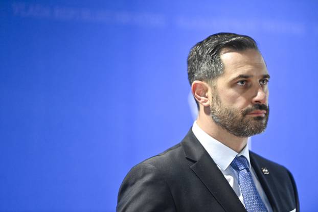 Zagreb: Branko Bačić i Tonči Glavina dali izjavu za medije nakon 44. sjednice Vlade