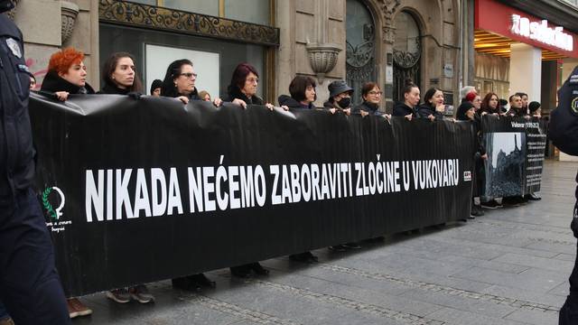 Beograd: Pokret Žene u crnom traži odgovornost za logore u Srbiji