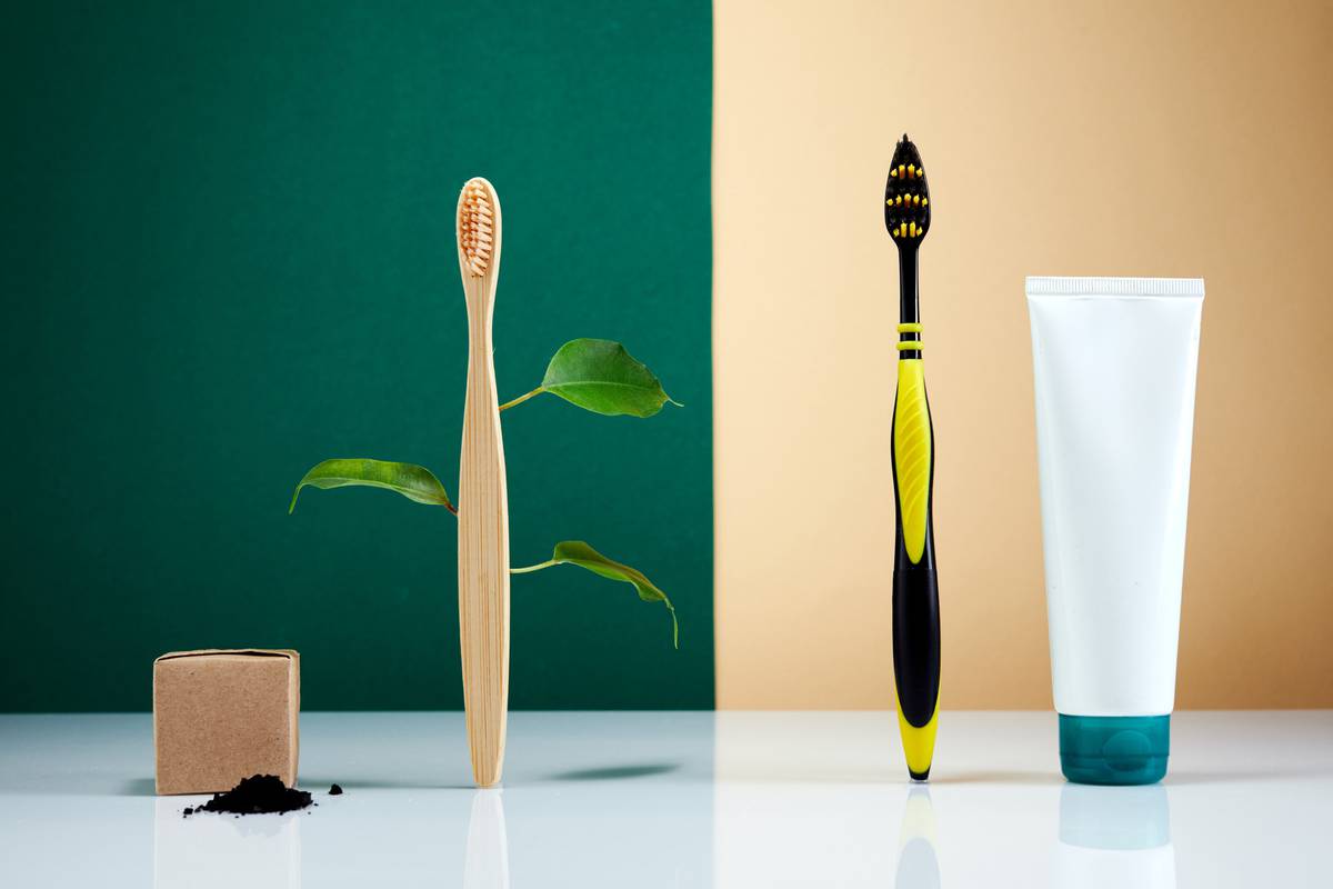 Kupaonica bez plastike: Birajte četkicu od bambusa, 'refill' ruž, perivi papir ili tvrde šampone