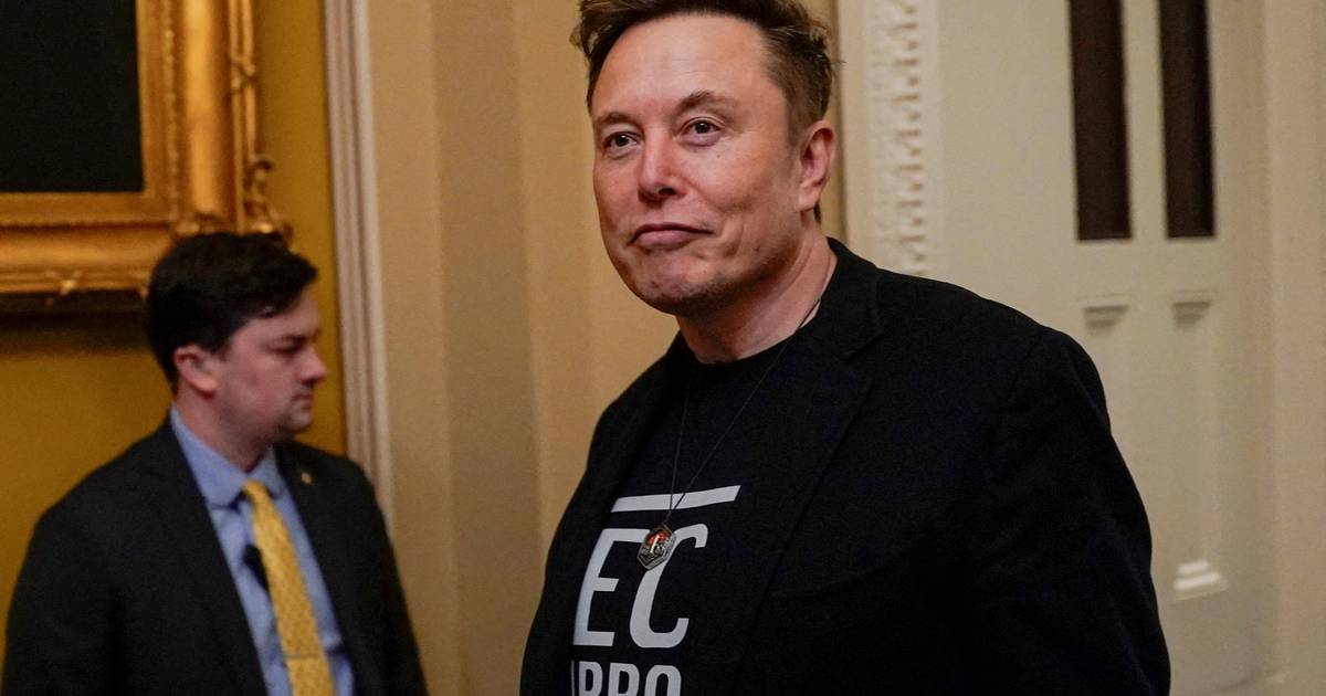 Musk claims the hacker attack came from Ukraine. The Palestinian group claims they hacked X!