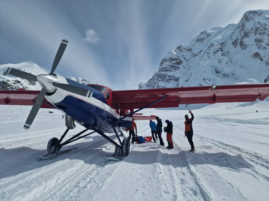 Popeli se na najviši vrh Aljaske i skupili preko 25 tisuća eura za Dom zdravlja Supetar