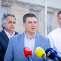 Oleg Butkovi&cacute; obi&scaron;ao ozlije&dstrok;ene u sudaru vlakova: 'Nikome od njih &zcaron;ivot nije ugro&zcaron;en'