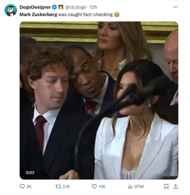 FOTO Internet ne staje: Sprdaju Melanijin šešir, Zuckerberga koji bulji u grudi, 'nazi' pozdrav