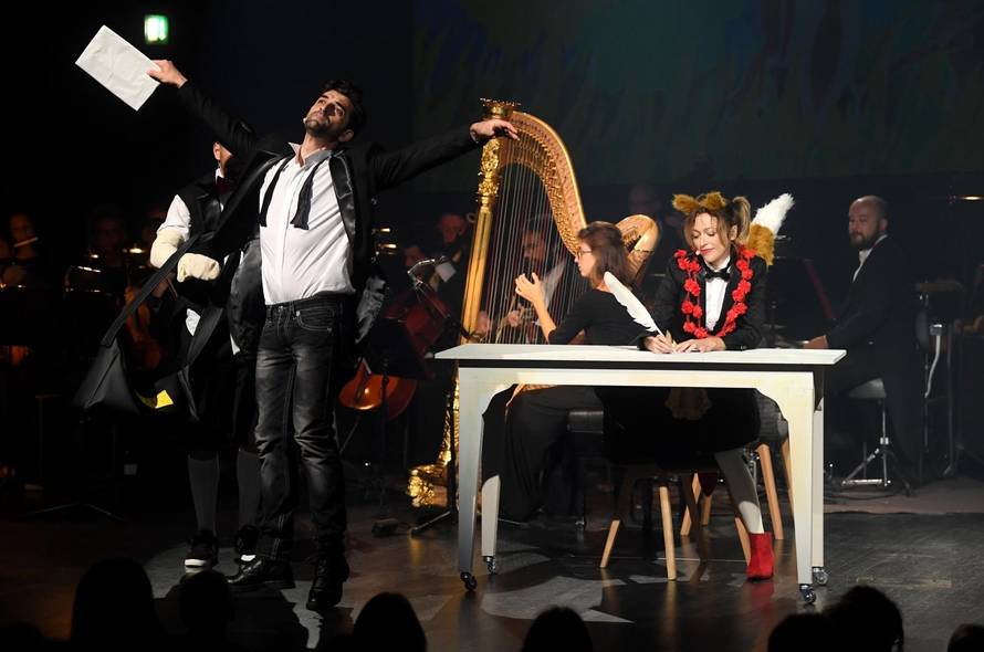 'Ježeva kućica' oduševila djecu i poznate roditelje u Lisinskom