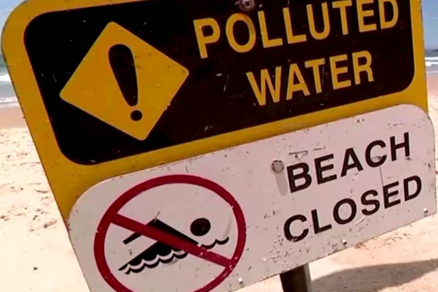 MISTERIOZNE CRNE LOPTICE U SYDNEYJU