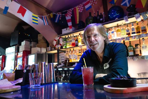 Zagreb: Butchers Barrel bar