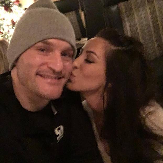 FOTO Tko je Ryan Marie Miočić? Atraktivna medicinska sestra osvojila je srce našeg borca...