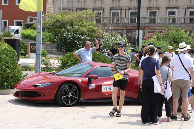 Šibenik: Turneja Ferrari Cavalcade 2026. s više od 120 Ferrarija na šibenskoj rivi