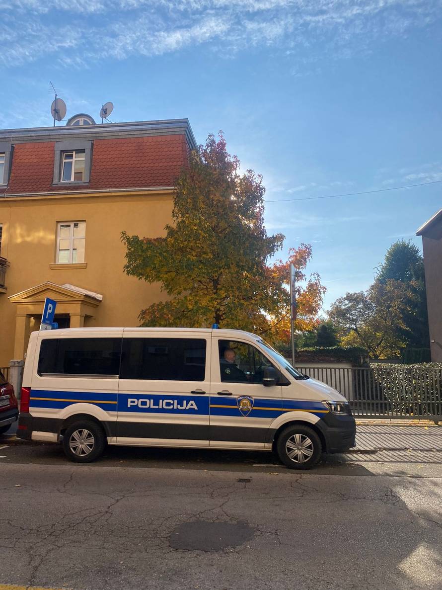 Uživo s mjesta događaja: U tijeku pretresi zbog afere Murter, Kvatrić pun  policije