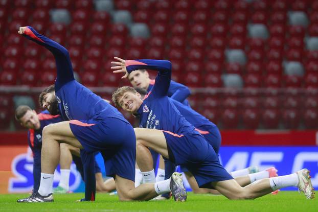 Varšava: Trening nogometaša Hrvatske uoči utakmice protiv Poljske