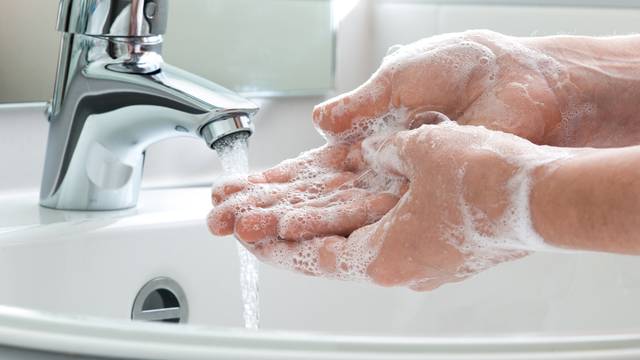 Evo kako se pravilno peru ruke