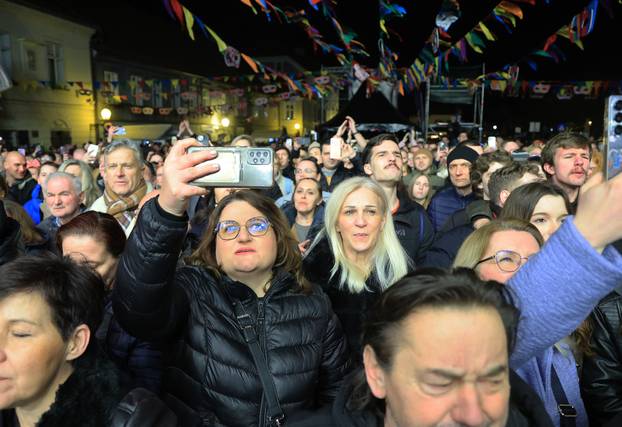 Parni valjak nastupio je  na 200. Samoborskom fašniku