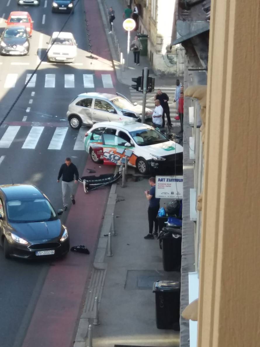 Sudarili se taksi i automobil: 'Čula sam jak udarac. Strašno!'