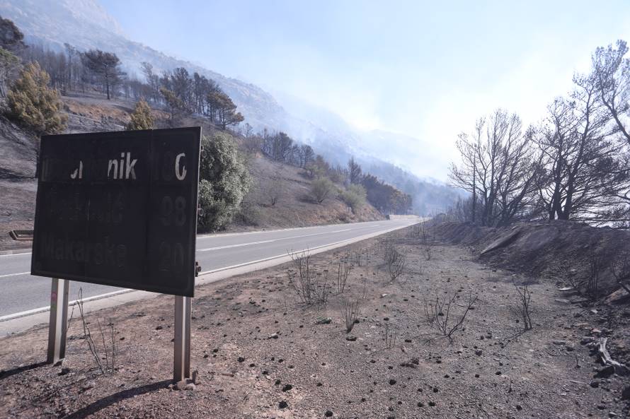 Posljedice požara u Pisku,  vatrogasci i dalje pokušavaju lokalizirati požar