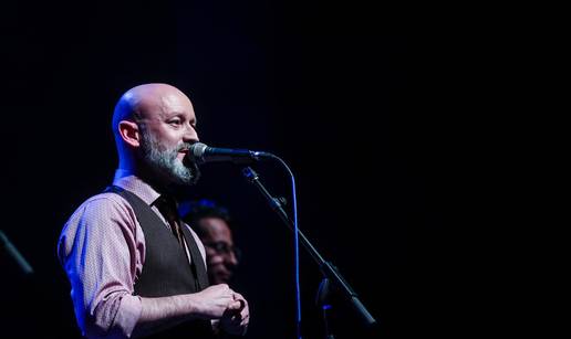 'Aljoša Šerić je od 2021. godine samostalni umjetnik, nakon što je prestao s pravničkim poslom'