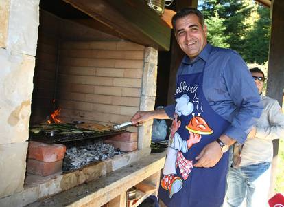 FOTO Krvavi safari, umjetnine i poziranje: Kako je živio Nadan Vidošević - 'hrvatski Clooney'...