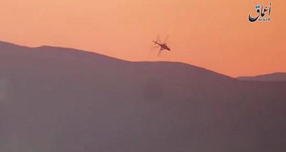 Šokantna snimka: ISIL srušio helikopter s ruskim pilotima