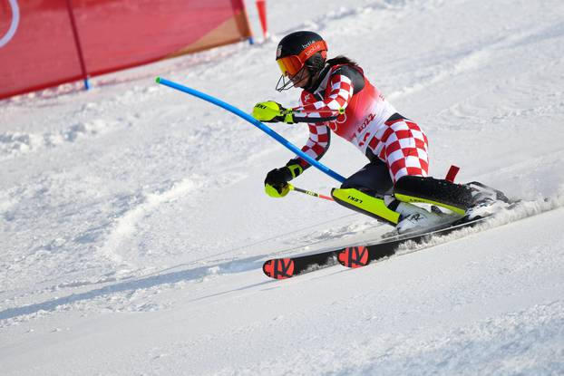 Leona Popović i Zrinka LJutić u drugoj vožnji slaloma, Komšić odustala