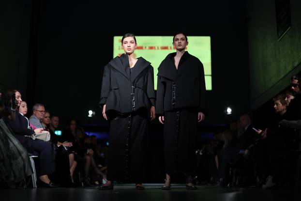 DIPMOD_10 - modna revija diplomskih kolekcija studenata Sveučilišta u Zagrebu Tekstilno-tehnološkog fakulteta