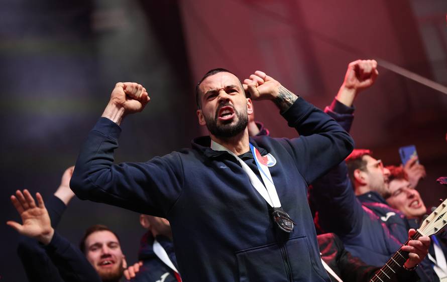 Zagreb: Marko Perković Thompson nastupio na svečanom dočeku hrvatske rukometne reprezentacije