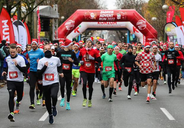 U Zagrebu je održana humanitarna i kostimirana utrka Zagreb Advent Run