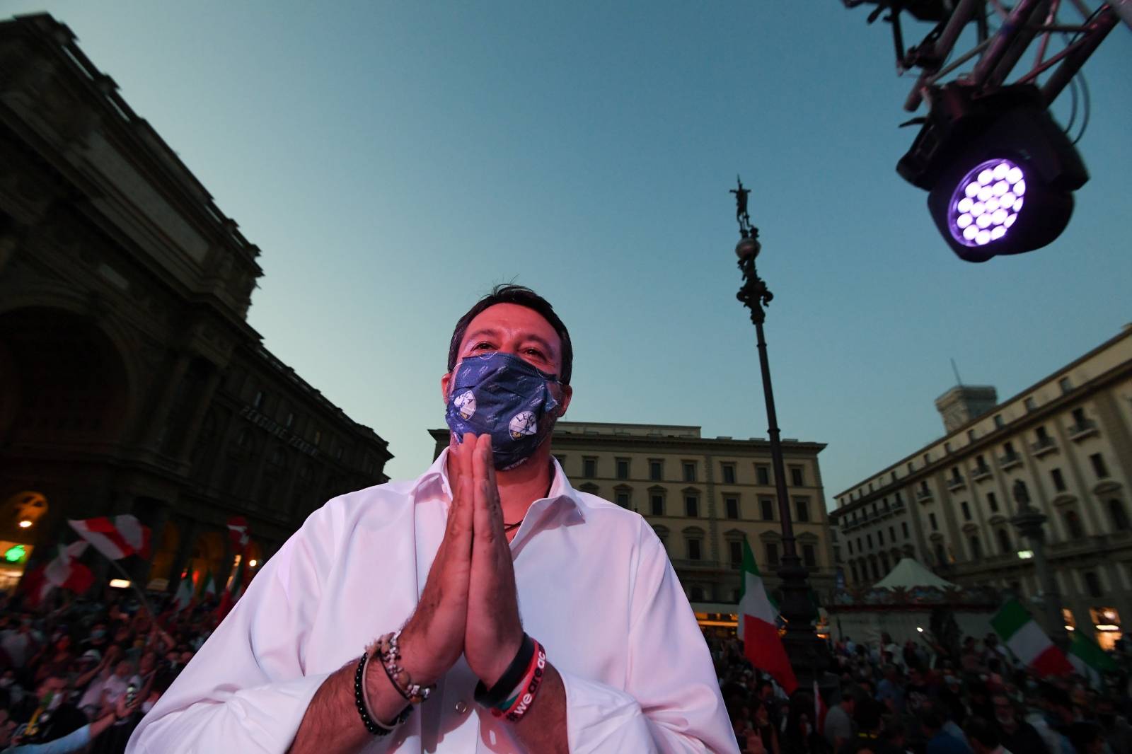 Right-wing leaders Matteo Salvini, Antonio Tajani and Giorgia Meloni close their electoral campaign in Florence
