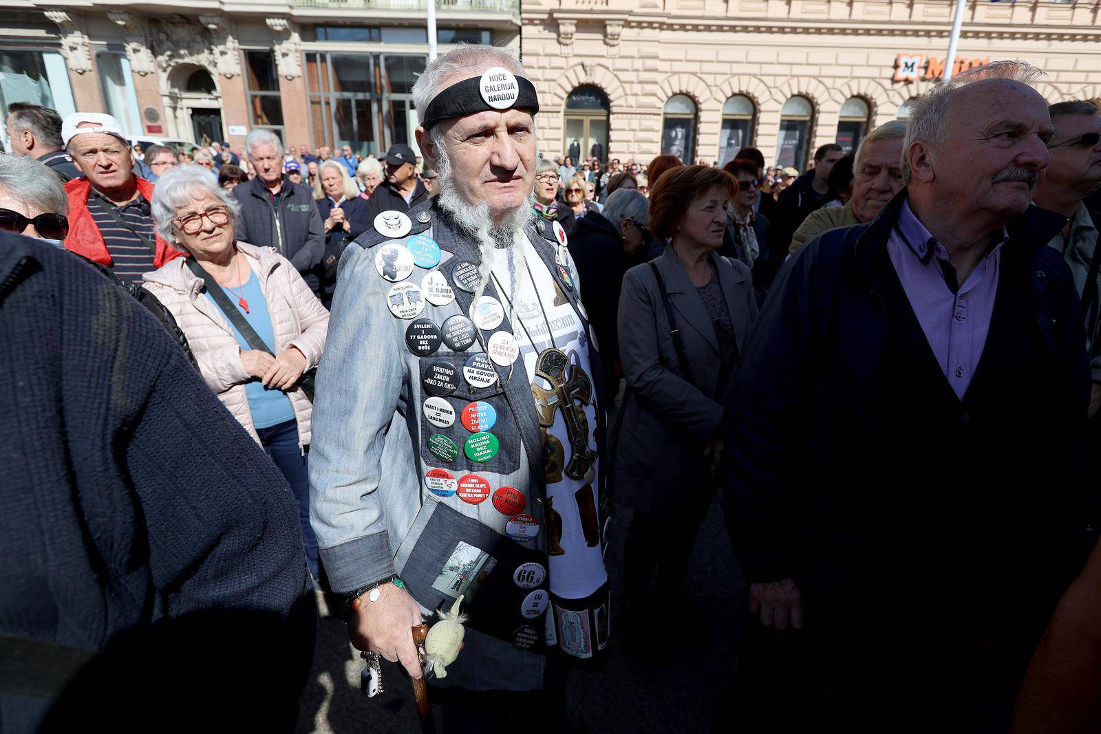 Zagreb: Na Trgu bana Jelacica prosvjedovali umirovljenici