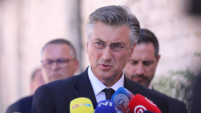 Plenković označil pritisk proti koaliciji s HDZ kot sramoto