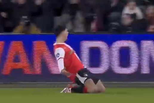 VIDEO Legendarni Nizozemac uveo sina u igru i svjedo&ccaron;io dvjema sjajnim majstorijama!