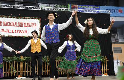 U Bjelovaru osam nacionalnih manjina kroz pjesmu i ples predstavilo običaje i tradiciju