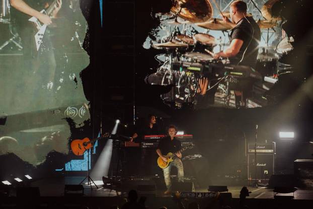 FOTO Pogledajte kako je bilo drugu večer zaredom na koncertu Thompsona u Splitu