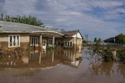 FOTO Poplave poharale Europu, u Austriji poginuo vatrogasac: 'Još nije gotovo, najgore dolazi'