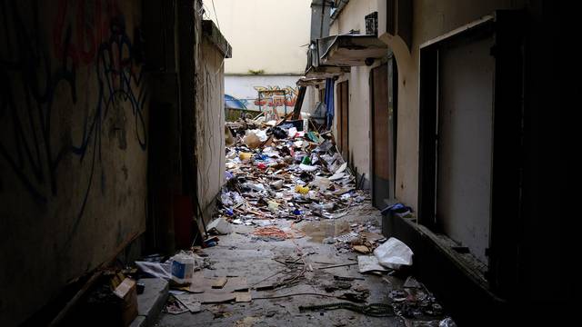 Zagreb: Deponij smeća pedeset metara od glavnog trga