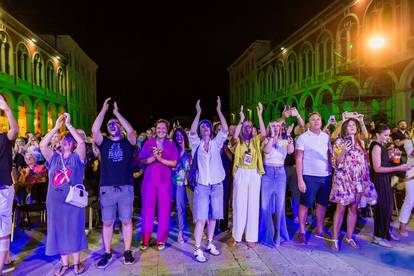 FOTO TBF rasplesao i raspjevao publiku na Splitskom festivalu: Evo kakva je bila atmosfera