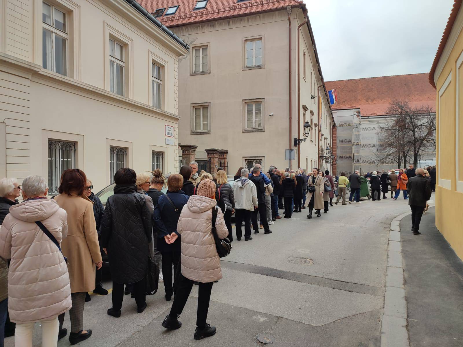 Za 'izložbu stoljeća' čeka se u redu: Veliki Meštrović još dva dana u Galeriji Klovićevi dvori