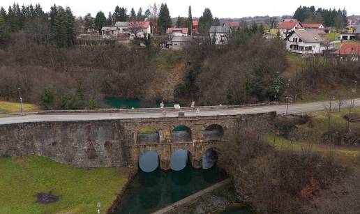 Ovaj jedini dvokatni most u Hrvatskoj udaljen je od Zagreba tek sat i pol vo&zcaron;nje