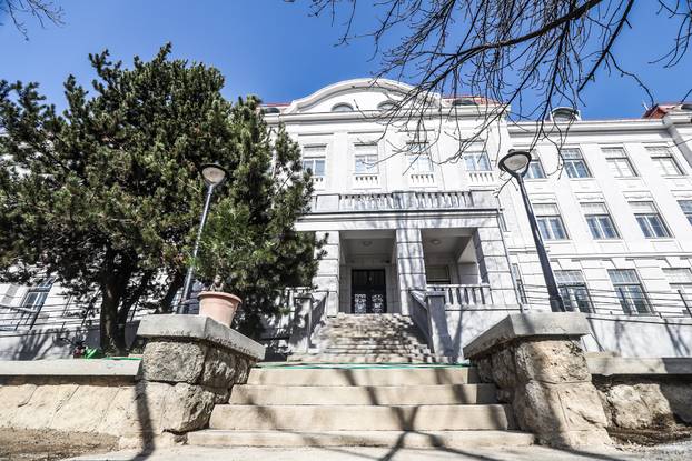 Zagreb: Klinika za ženske bolesti i porode u Petrovoj ulici