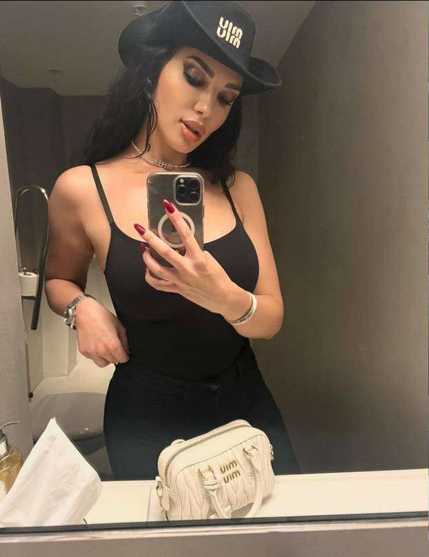 FOTO Zovu je srpskom J. Lo i bila je prva ljubav Novaka Đokovića