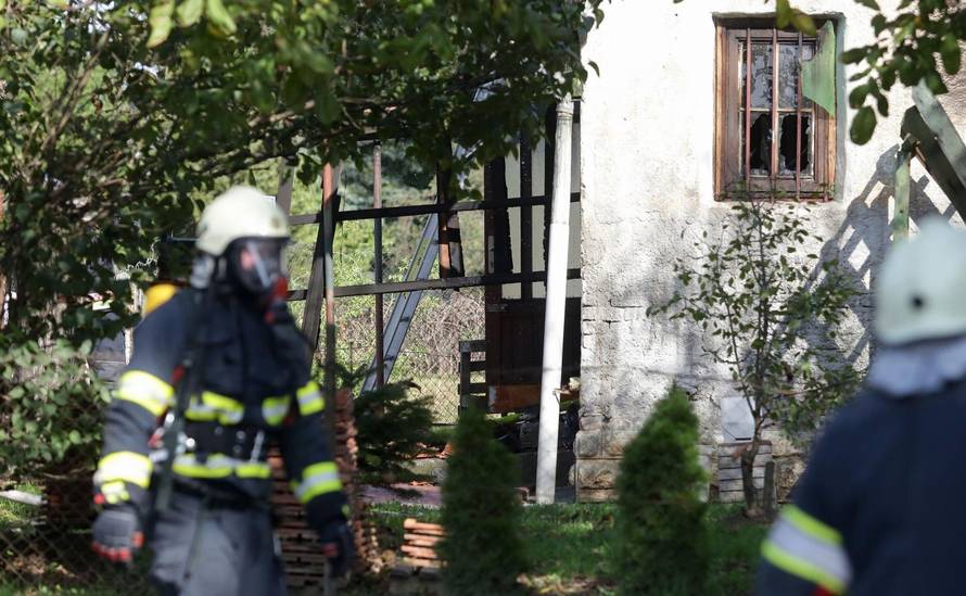 Zapalila se kuća u Buzinu: U požaru je ozlijeđeno troje ljudi
