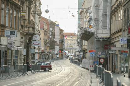 GALERIJA Maratonci ispraznili centar: Zagrebačke ulice rijetko izgledaju ovako pusto