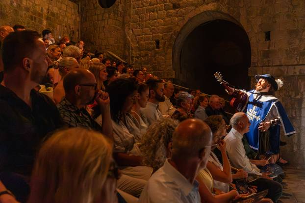 Dubrovnik: Otvoren 12. Midsummer Scene Festival premijerom predstave "Jedan za sve"