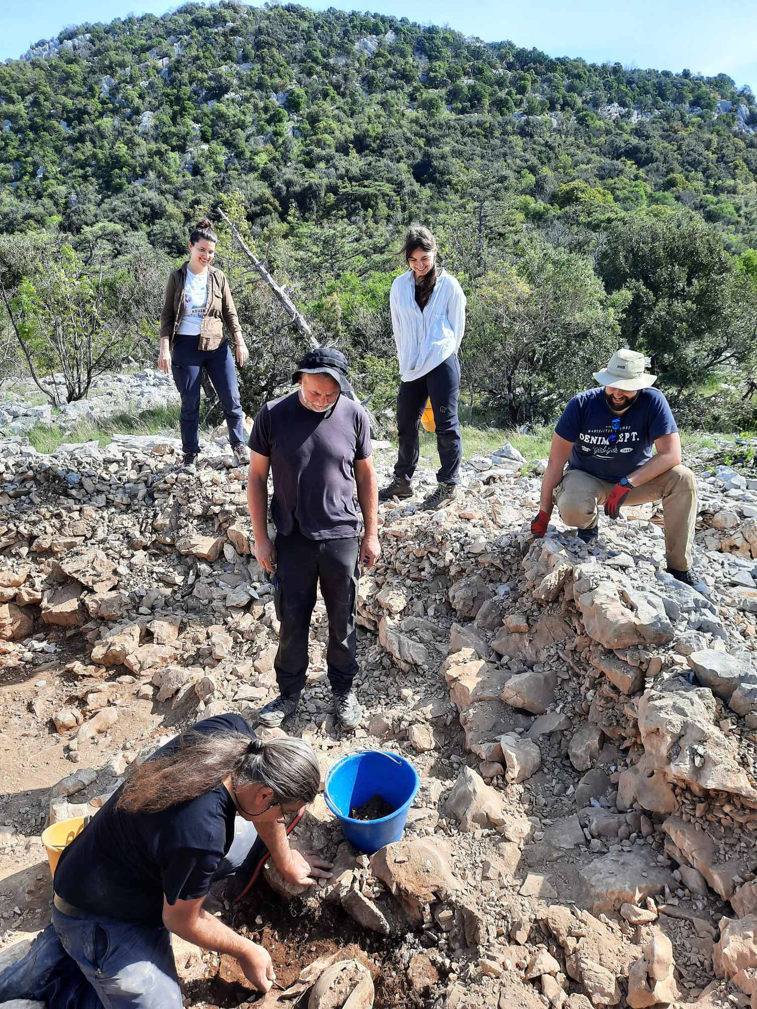 FOTO Arheolozi na Pelješcu pronašli grčko-ilirsku kacigu staru više od 2500 godina!