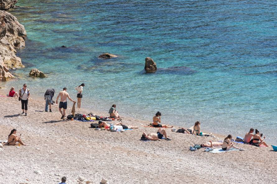 Dubrovnik: Ljetni ugođaj na plaži Banje