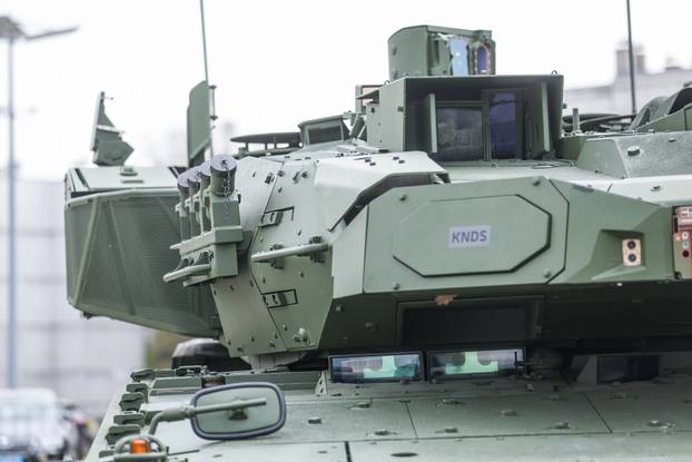 Zagreb: Obilazak Međunarodne izložbe naoružanja i vojne opreme ASDA u Areni zagreb