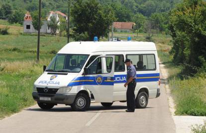 U koritu Orljave je pronašao četiri ručne bombe i streljivo 