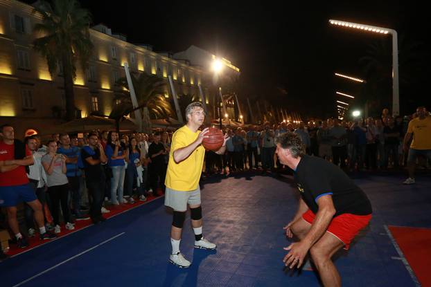 Split: HDZ-ovci na rivi igrali košarku