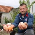Samohrani otac iz Mu&cacute;a &zcaron;eli &zcaron;rtvama po&zcaron;ara donirati svoj traktor: Dao bih i vi&scaron;e da mogu