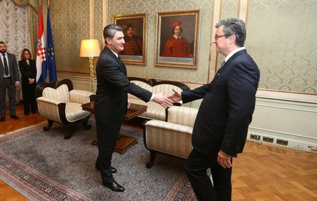 ARHIVA: 2016. Zagreb: Primopredaja vlasti izme?u Milanovi?a i Oreškovi?a u Banskim dvorima 